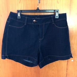 BNWOT DARK DENIM SHORTS